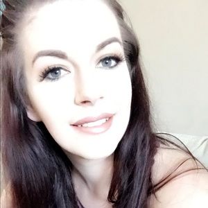 Meet your Posher, Becky